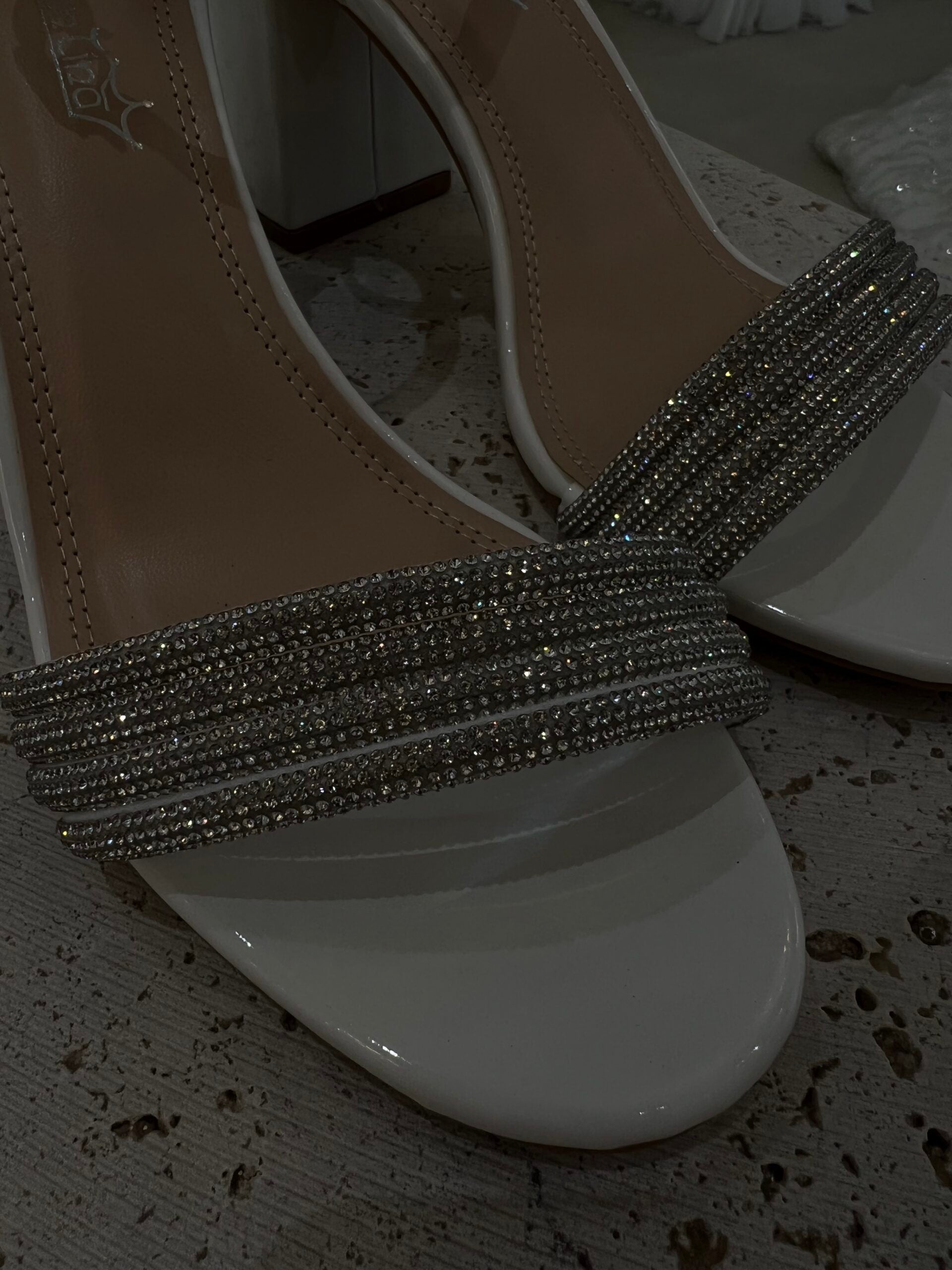 CD983611-5051-4FDB-94BE-AA4E93472241